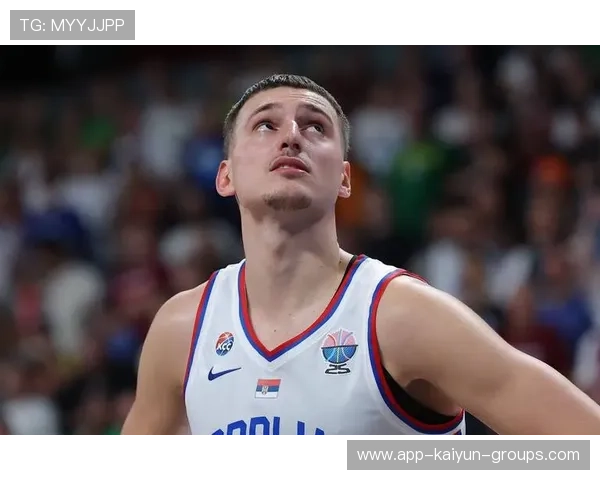 湖人逆转的背后：阿夫迪亚33+11+8的惊艳之夜，与约维奇的火热表现