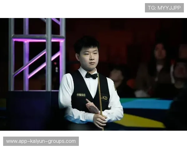 斯诺克战报！赵心童首局进2球，0-1落后塞尔比，吴宜泽开门红！，赵心童教练