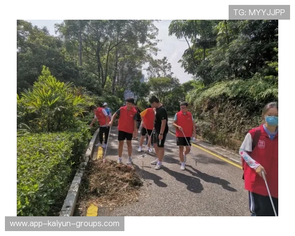 世界登山青年文化志愿行：赛事联动公益传递环保理念，青年登山活动